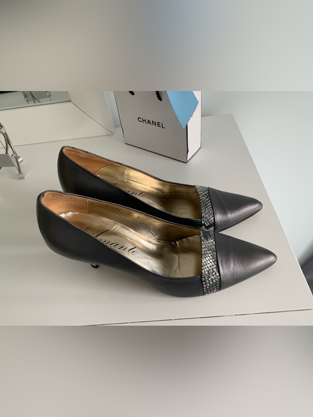 Grey Pointed Toe Kitten Heel Pumps with Snake-Print Band
